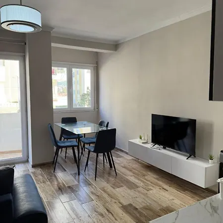 Modern - 5 Min Walk To Sea - Balcony - Ac - Fast Wifi Apartment *